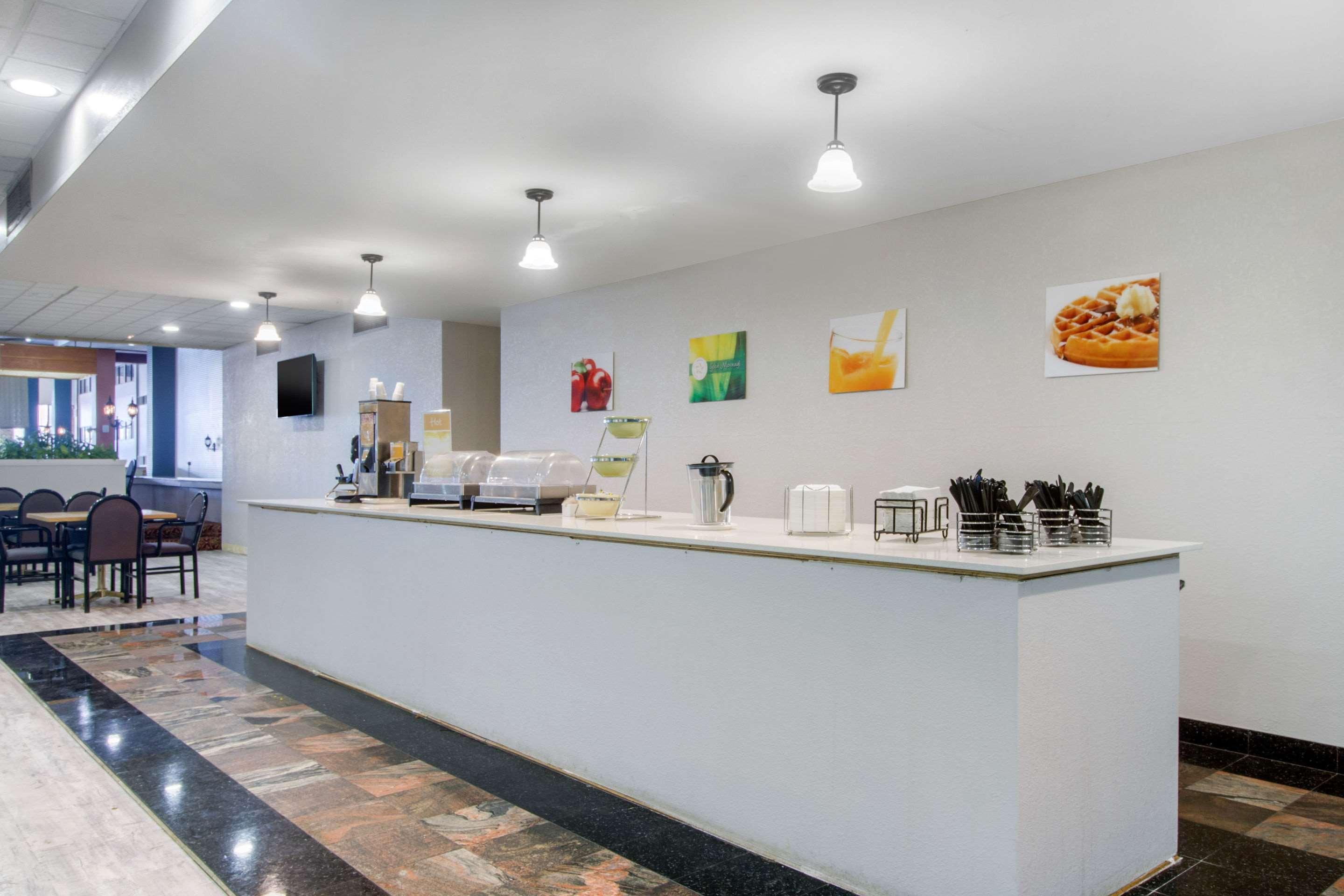 Quality Inn Cookeville Buitenkant foto