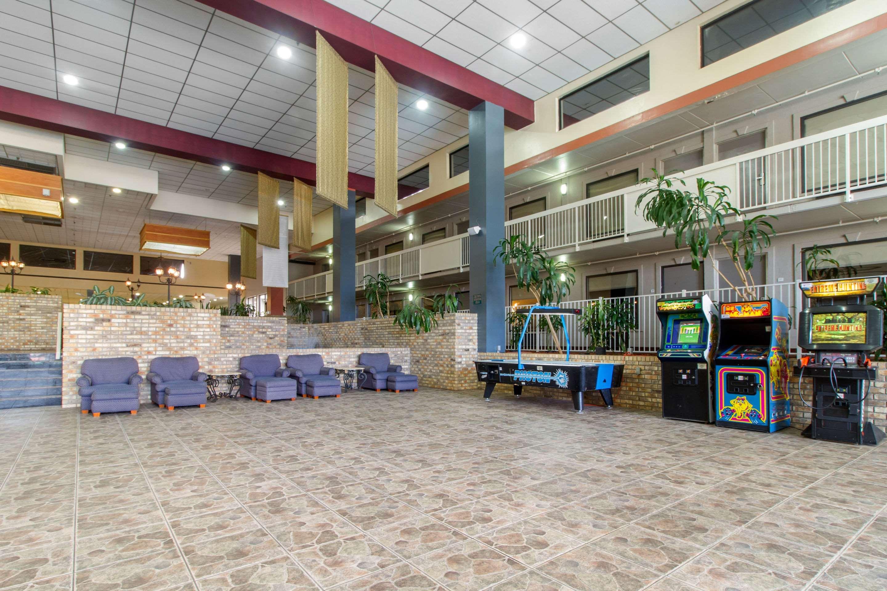 Quality Inn Cookeville Buitenkant foto