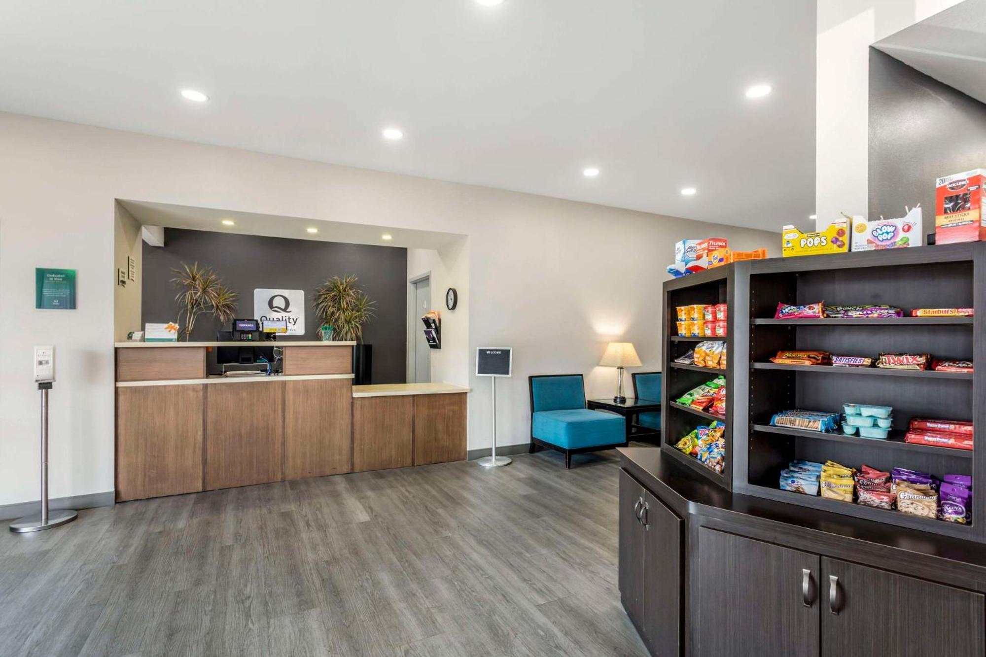 Quality Inn Cookeville Buitenkant foto