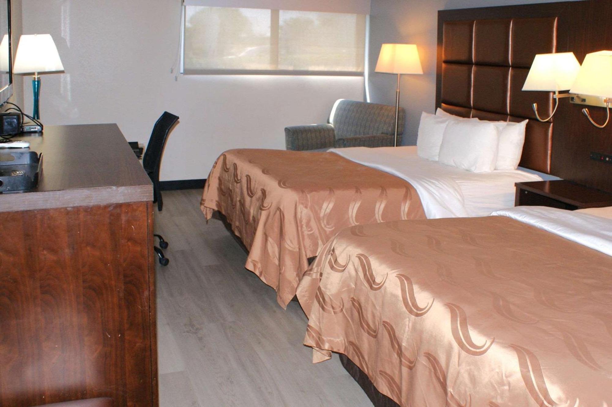 Quality Inn Cookeville Buitenkant foto