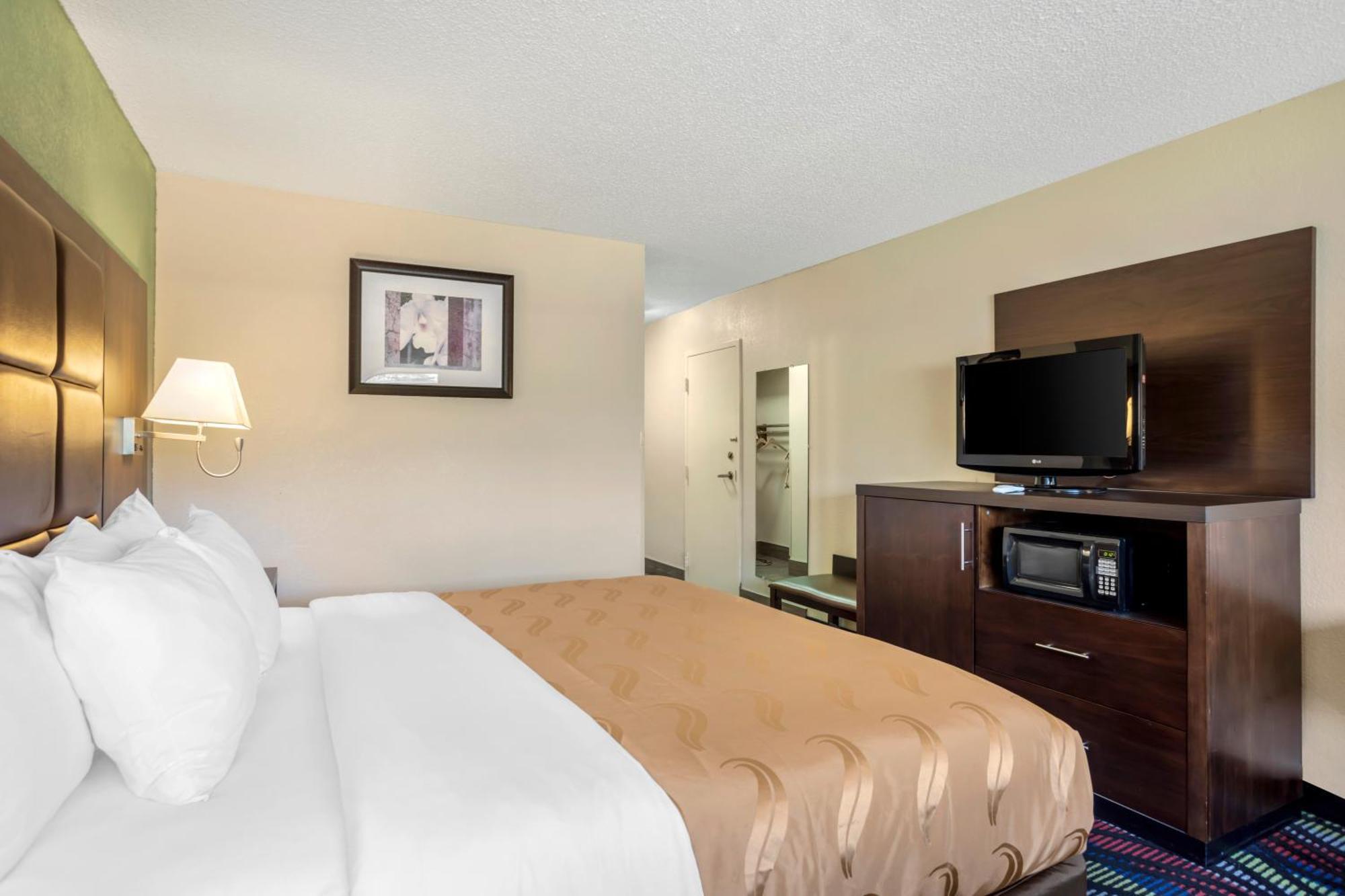 Quality Inn Cookeville Buitenkant foto
