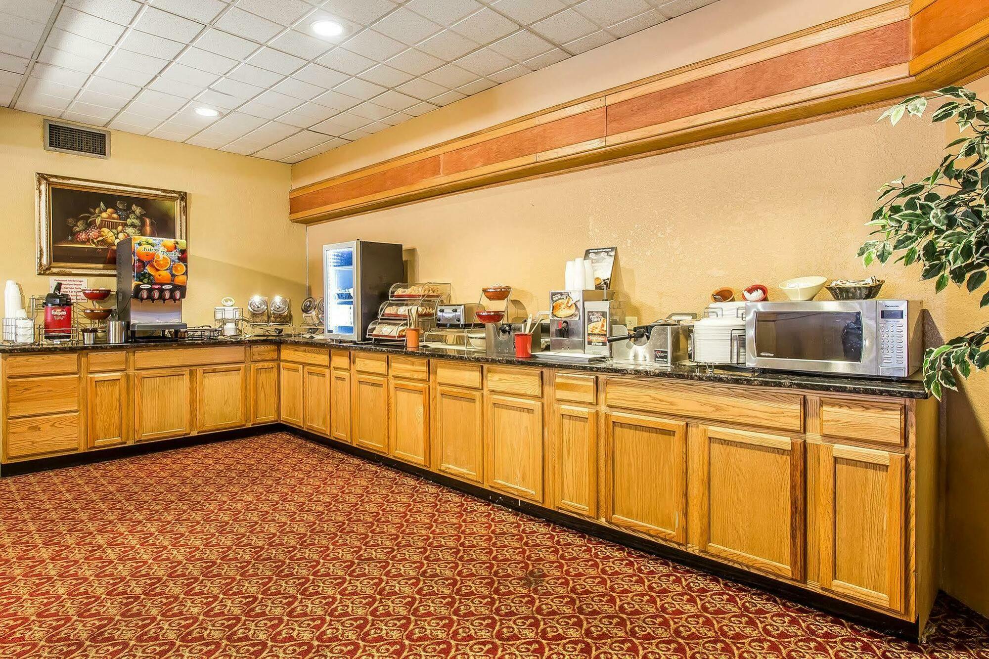 Quality Inn Cookeville Buitenkant foto