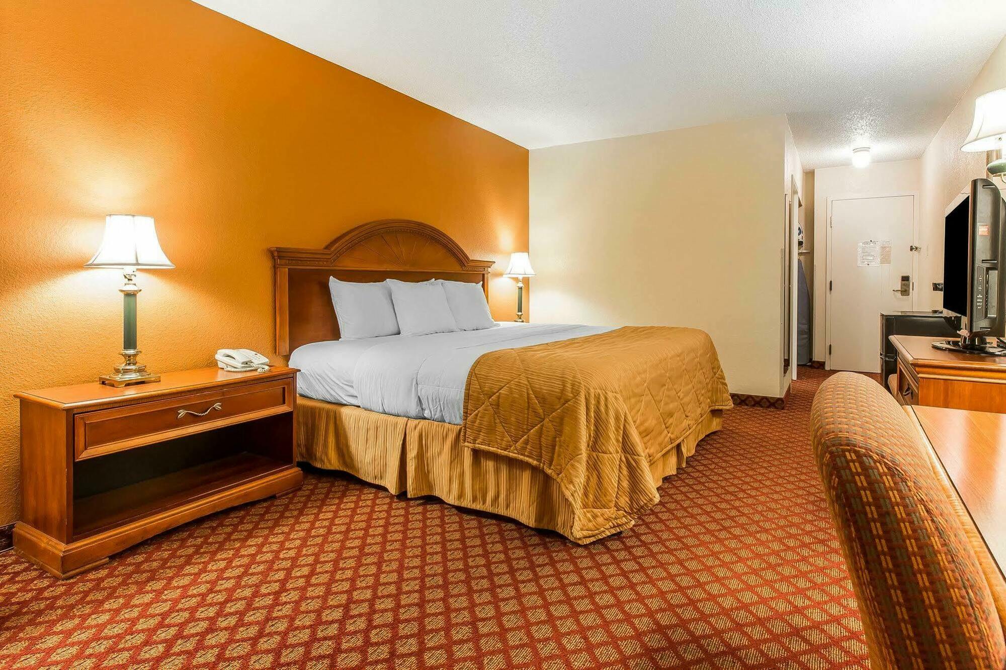 Quality Inn Cookeville Buitenkant foto
